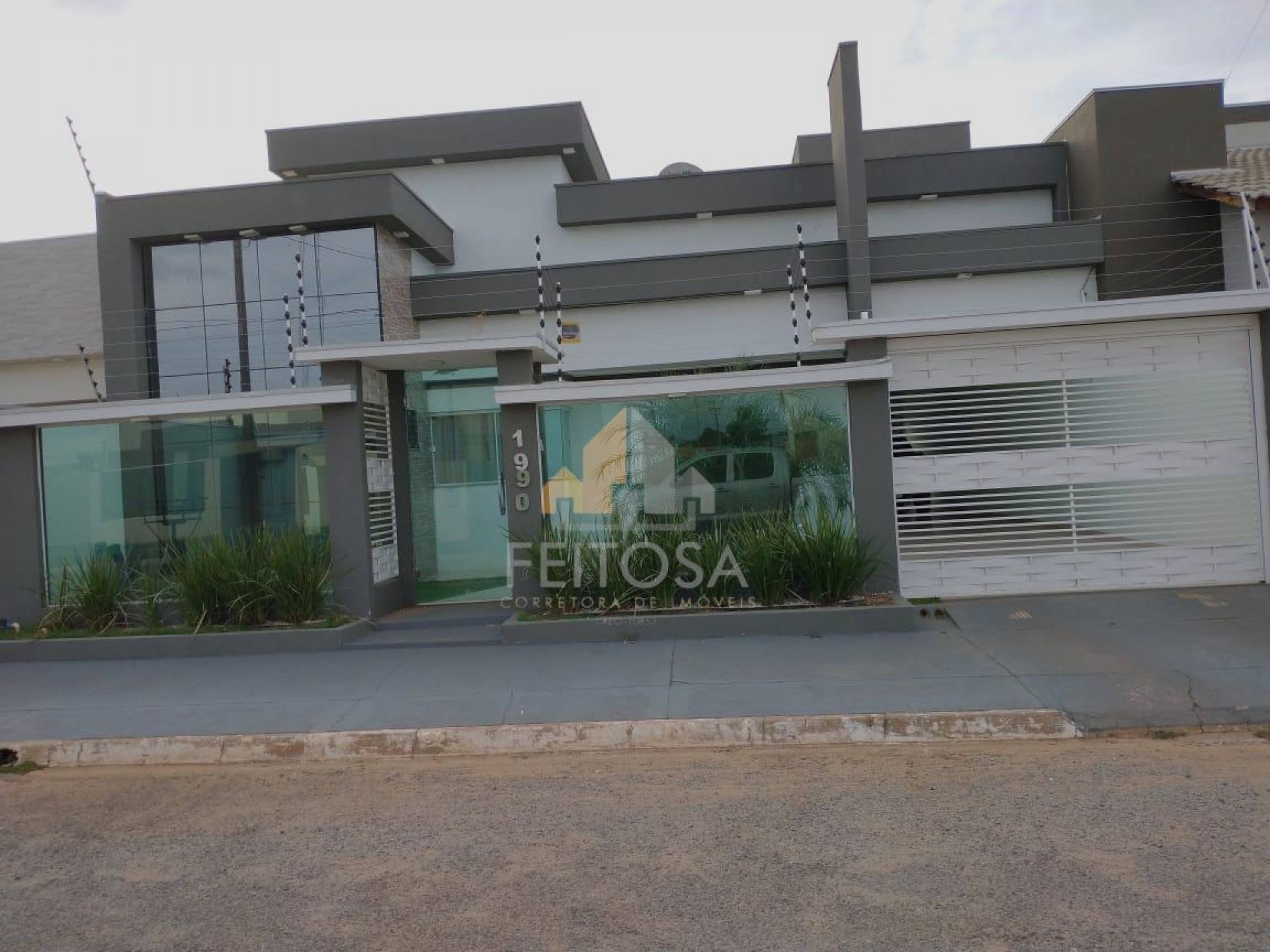 IMÓVEL DISPONÍVEL PARA VENDA NO BAIRRO FLAMBOYANS