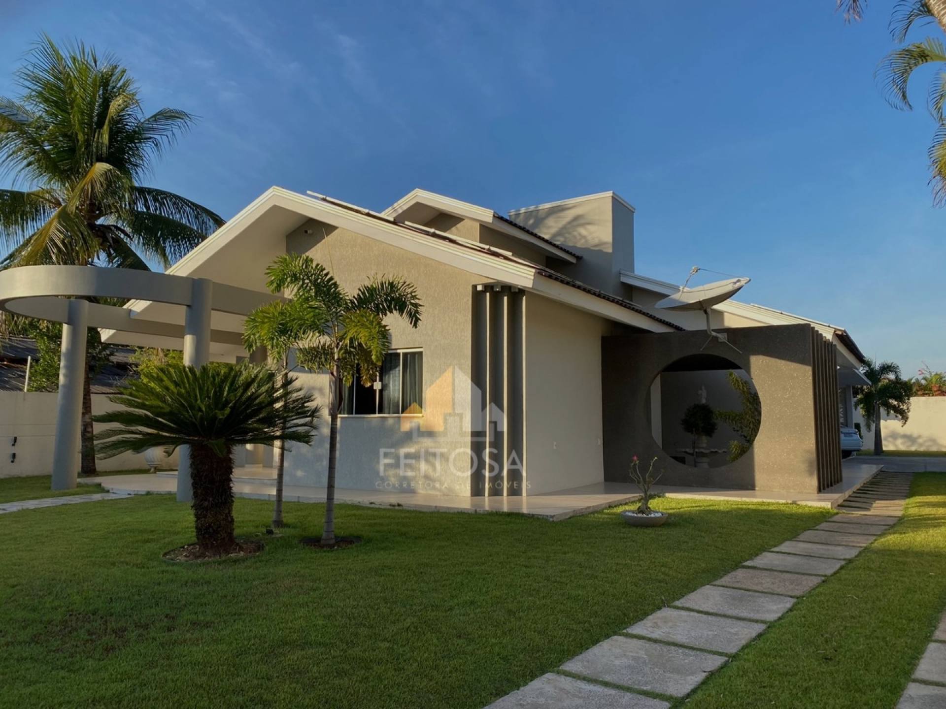 IMOVEL DE ALTO PADRAO DISPONÍVEL PARA VENDA NO CENTRO DE NOVA MUTUM