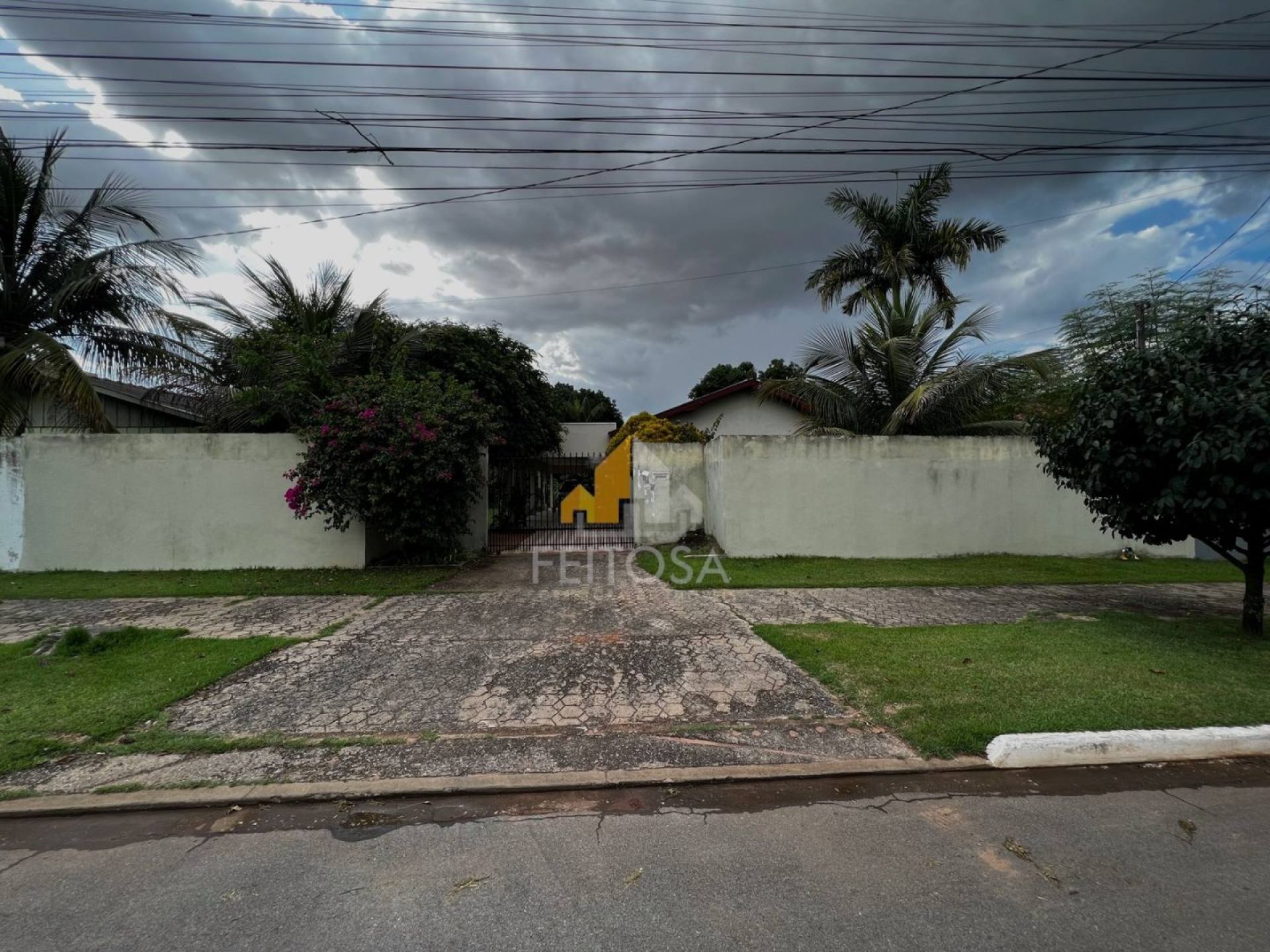 IMOVEL DISPONÍVEL PARA VENDA NO CENTRO DE NOVA MUTUM