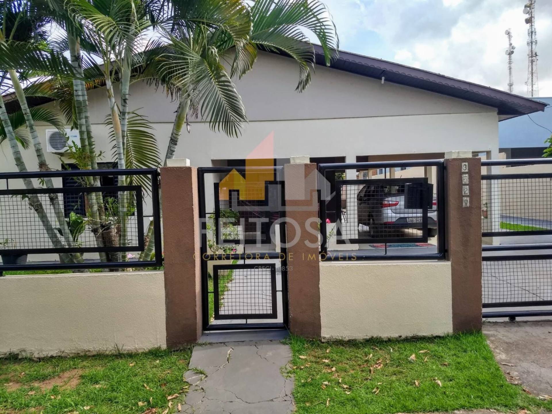 CASA DISPONIVEL PARA VENDA NO CENTRO DE NOVA MUTUM