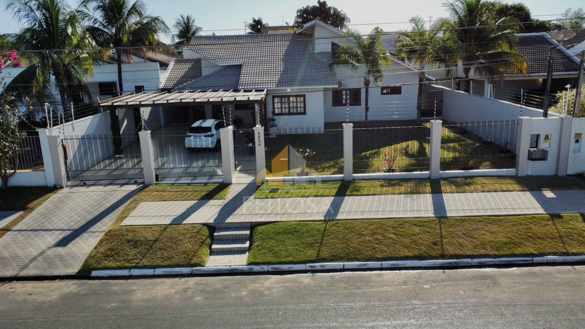 CASA DE ALTO PADRAO A VENDA NO JARDIM DAS ORQUÍDEAS