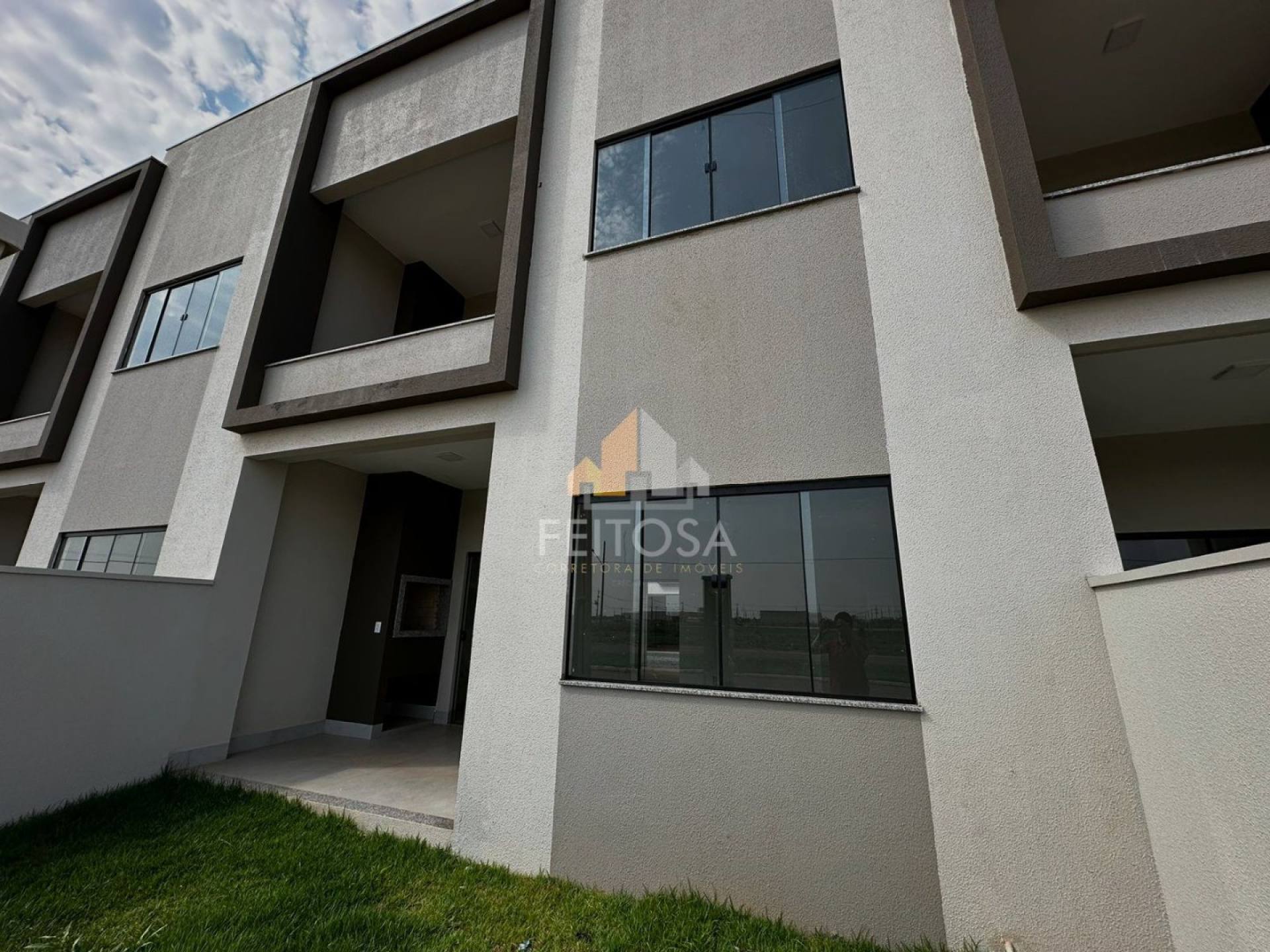 SOBRADOS DISPONÍVEIS PARA VENDA NO BAIRRO JARDIM AMERICA  II