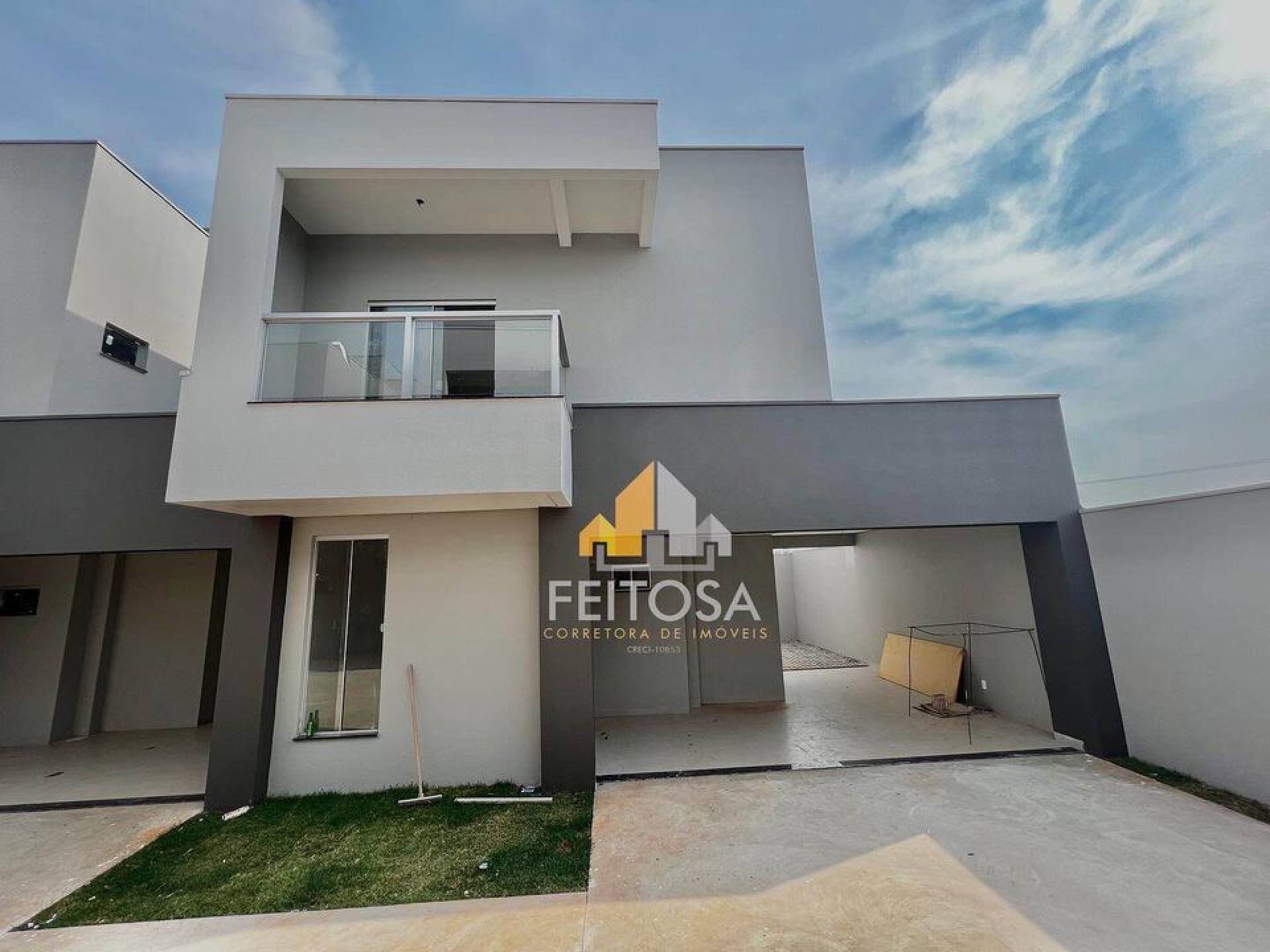 SOBRADOS COM DESING MODERNO DISPONÍVEIS PARA VENDA NO BAIRRO BEIJA FLOR