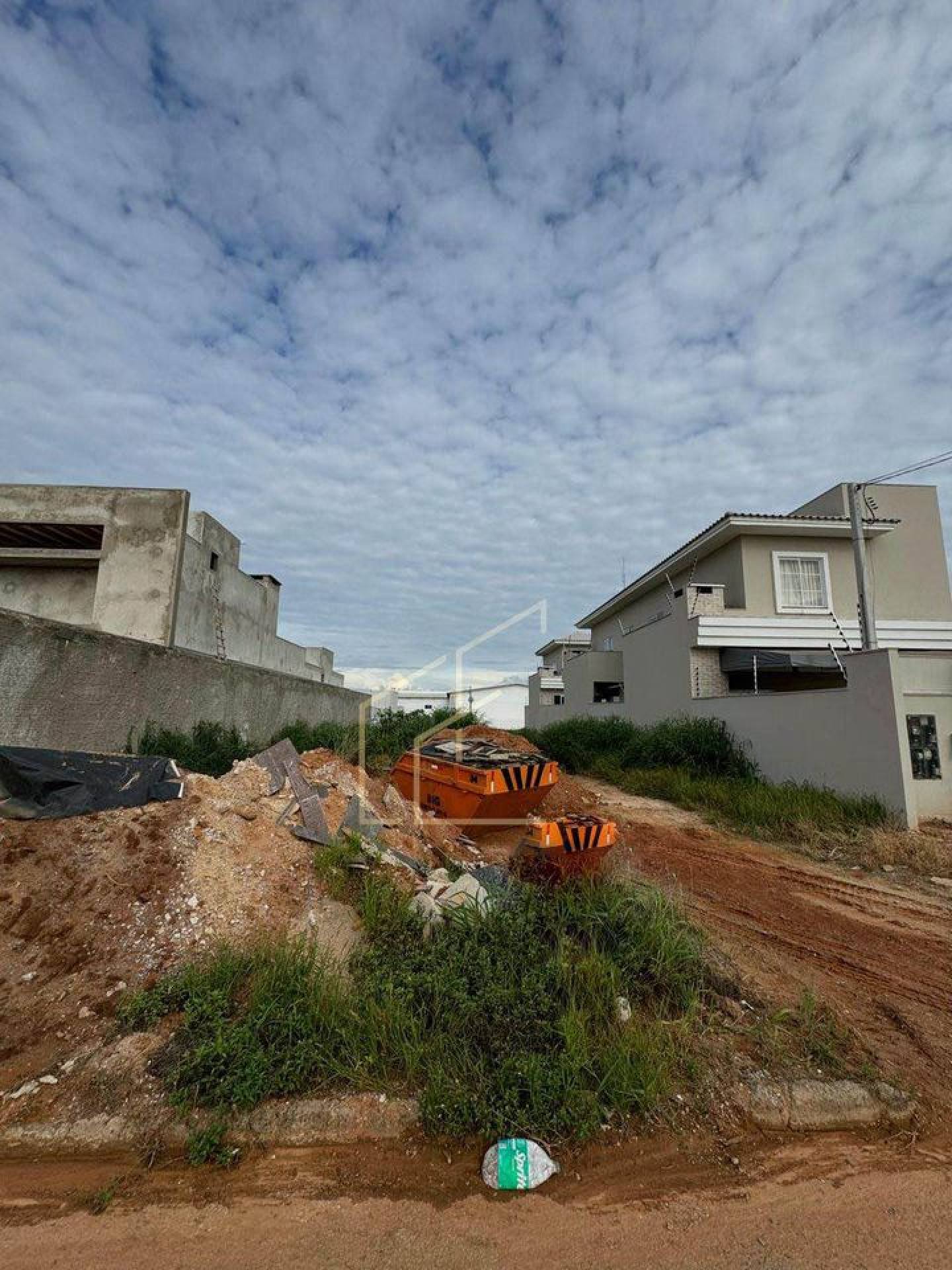 TERRENO DISPONIVEL PARA VENDA NO BAIRRO PARQUE DOS INGAS