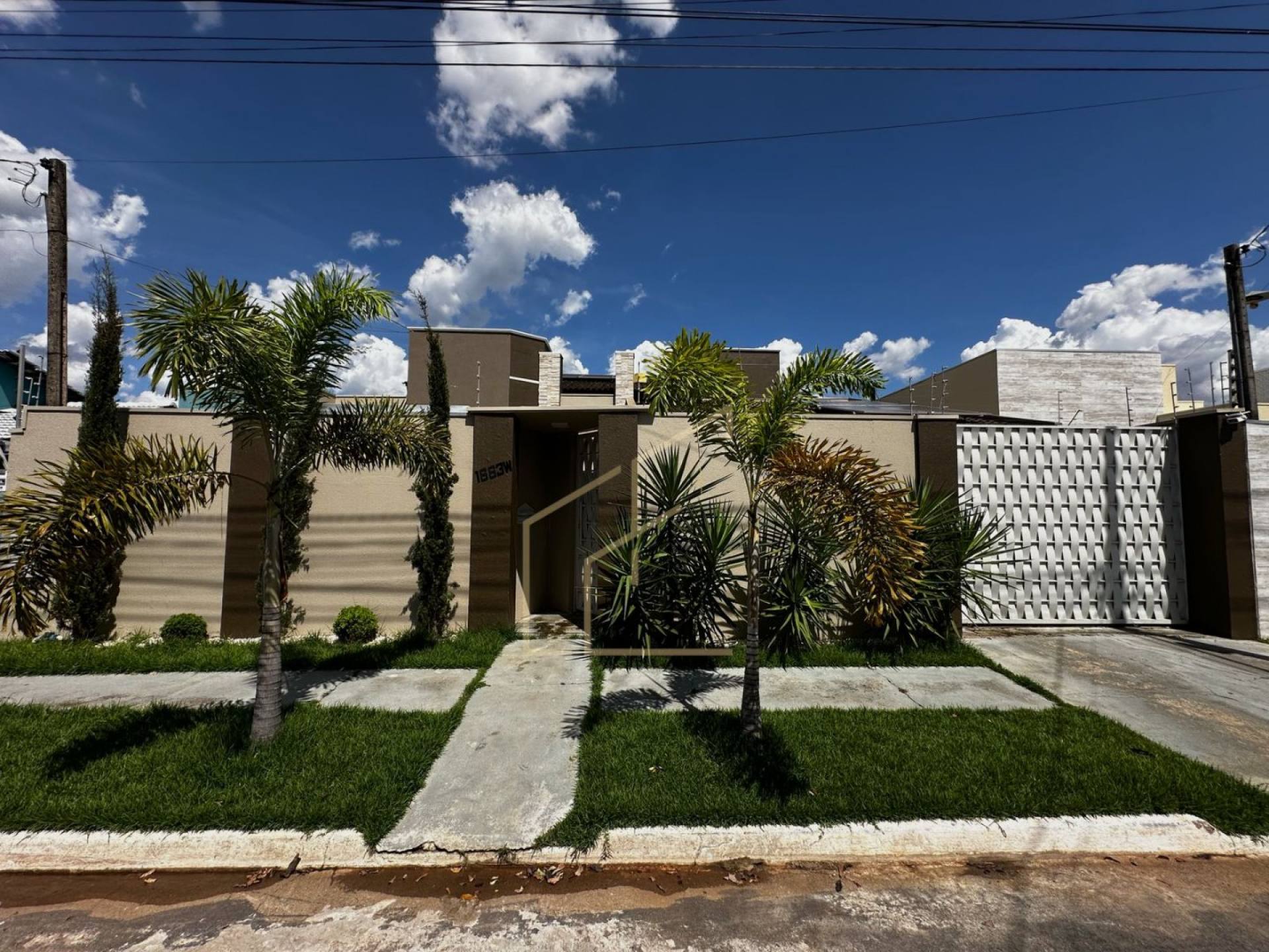 IMOVEL DE ALTO PADRÃO DISPONIVEL PARA VENDA NO BAIRRO FLAMBOYANTS