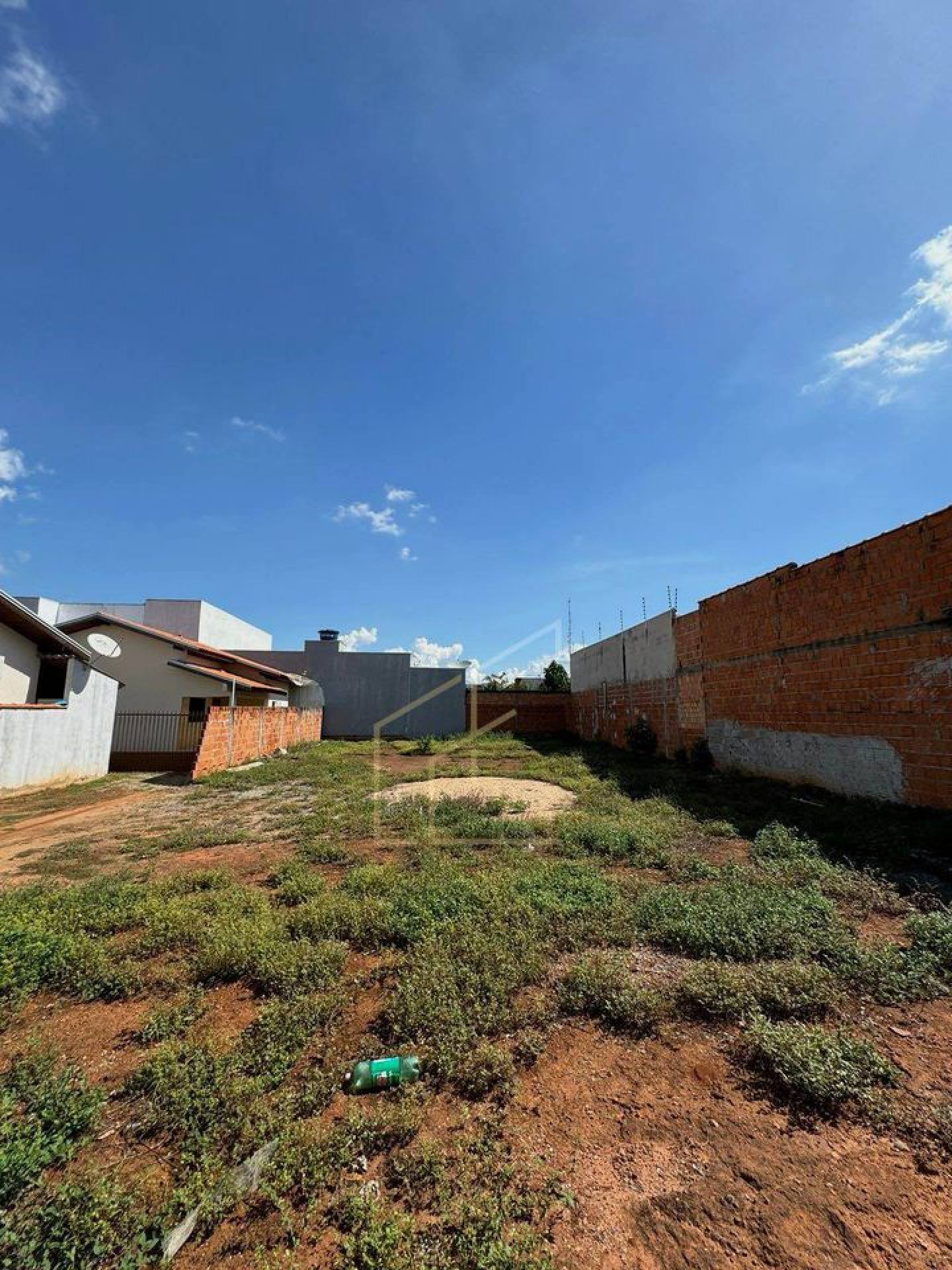 TERRENO DISPONIVEL PARA VENDA LOCALIZADO EM AVENIDA NO BAIRRO BEIJA FLOR