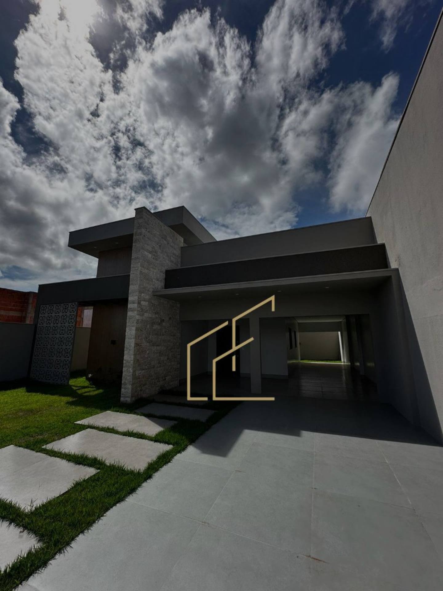 IMOVEL DE ALTO PADRAO DISPONIVEL PARA VENDA NO BAIRRO JARDIM ITALIA