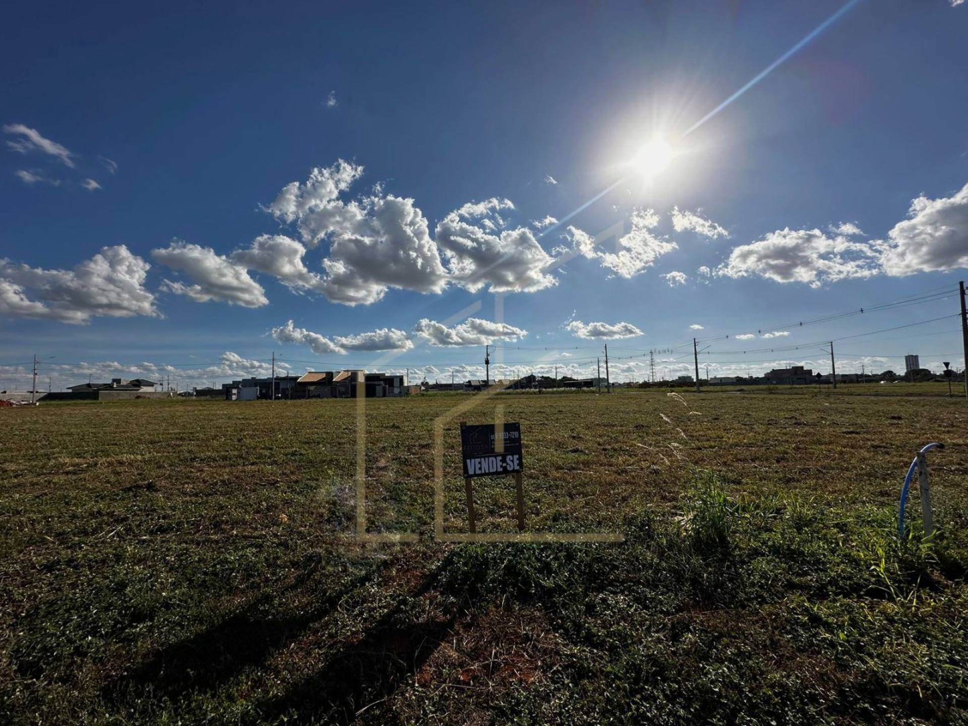 LOTE DISPONÍVEL PARA VENDA NO BAIRRO JARDIM MILÃO