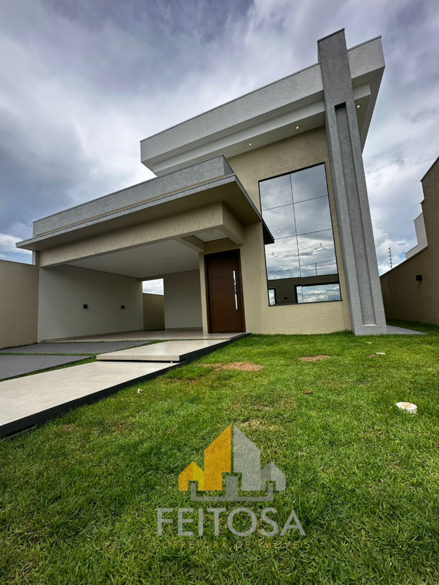 PROPRIEDADE DE ALTO PADRÃO DISPONÍVEL PARA A VENDA NO BAIRRO JARDIM MILÃO