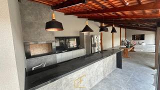 APARTAMENTO MUITO BEM LOCALIZADO DISPONIVEL PARA VENDA