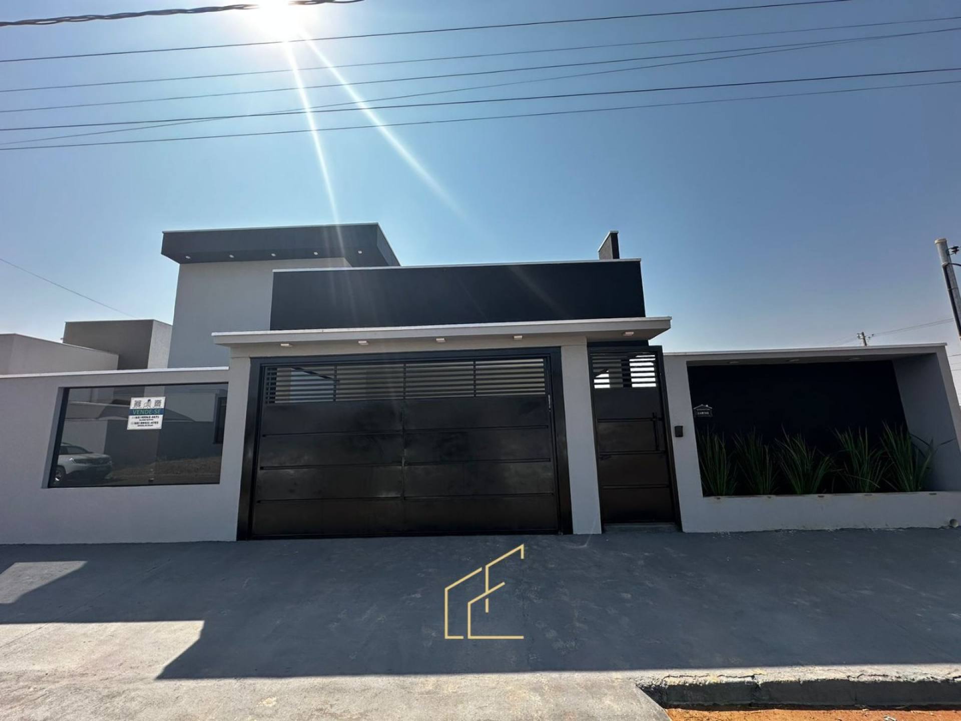 CASA DISPONÍVEL PARA VENDA JARDIM ITÁLIA