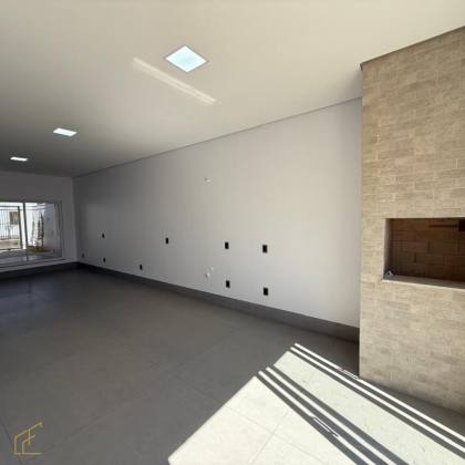 CASA DISPONÍVEL PARA VENDA NA PLANTA BAIRRO MONTSERRAT