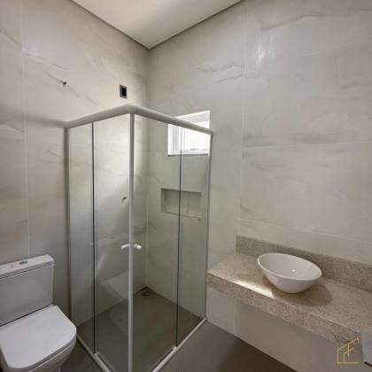 CASA DISPONÍVEL PARA VENDA NA PLANTA BAIRRO MONTSERRAT
