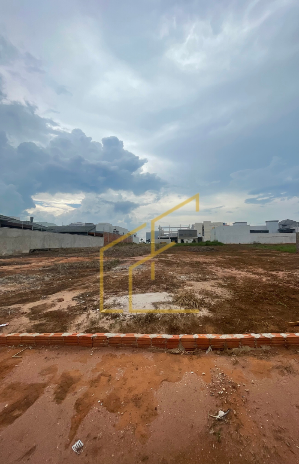 LOTE DISPONÍVEL PARA VENDA NO PARQUE DOS INGÁS