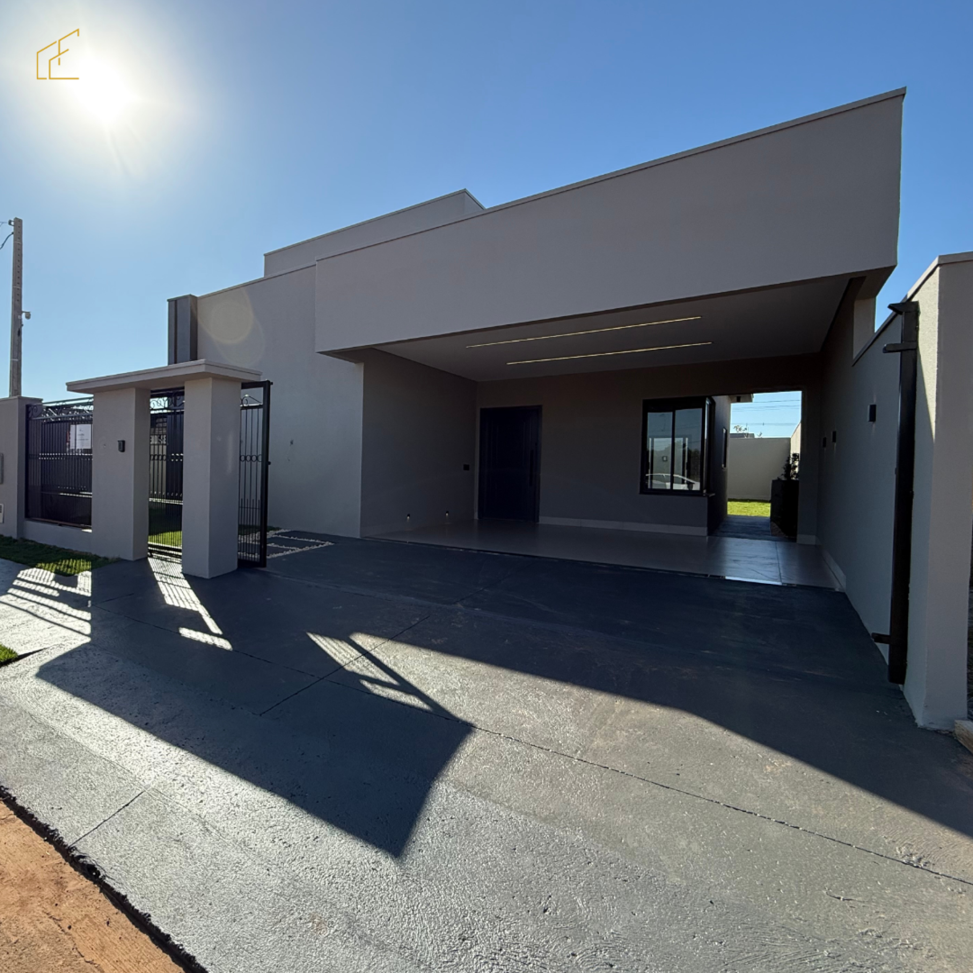 IMOVEL DISPONIVEL PARA VENDA NO BAIRRO VENEZA