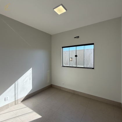 IMOVEL DISPONIVEL PARA VENDA NO BAIRRO VENEZA