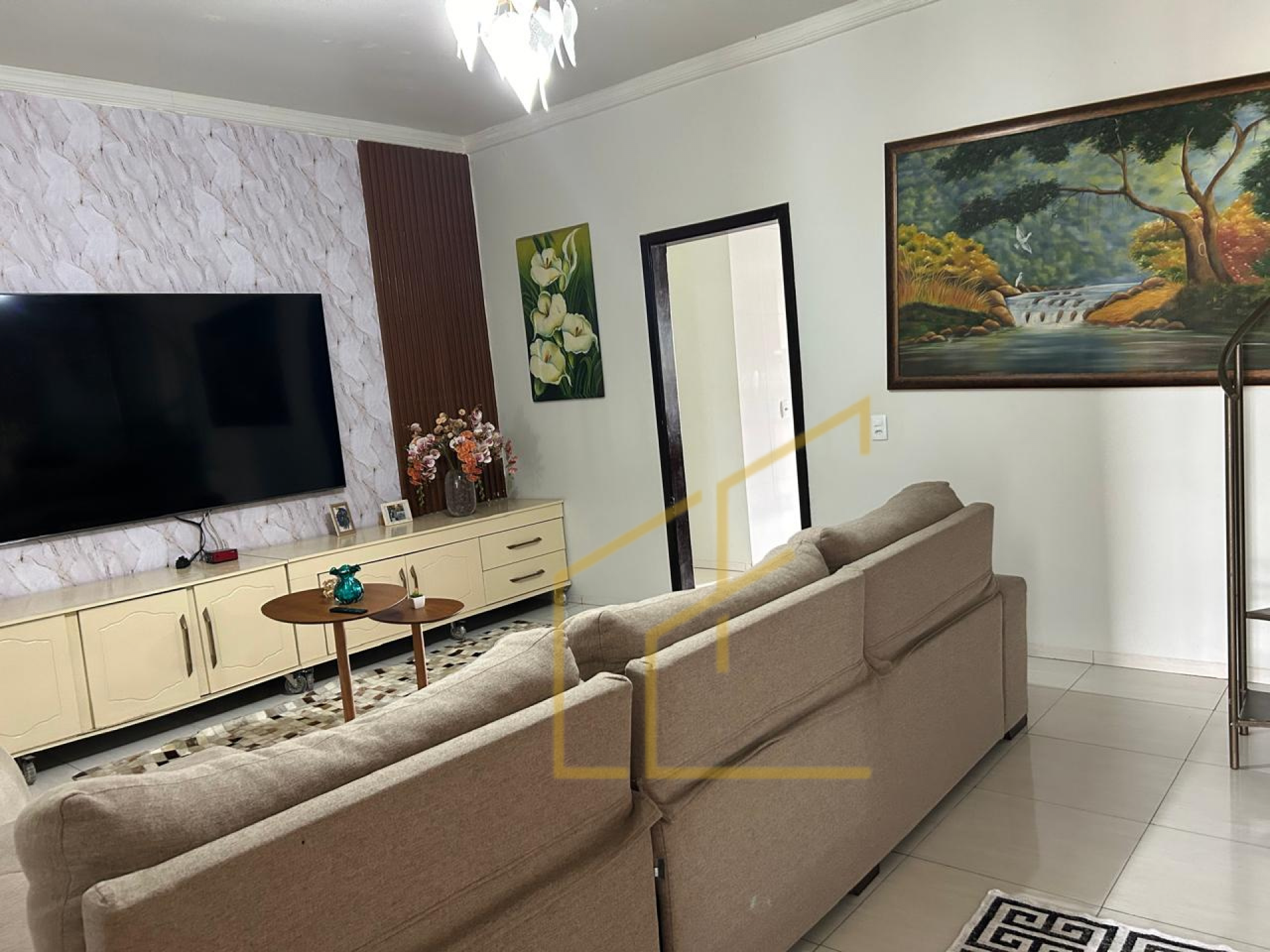 SOBRADO DISPONÍVEL PARA VENDA NA PERIMETRAL DAS SAMAMBAIAS