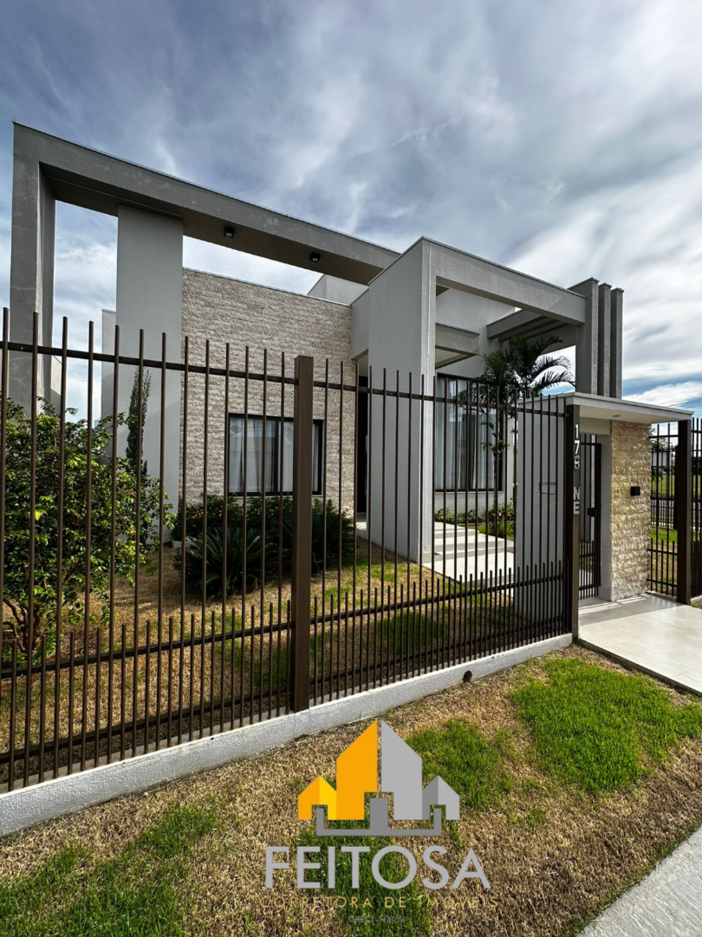 IMÓVEL DE ALTO PADRÃO DISPONÍVEL  PARA VENDA NO BAIRRO JARDIM ALVORADA