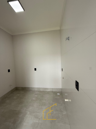 IMÓVEL DISPONÍVEL PARA VENDA NO BAIRRO VENEZA