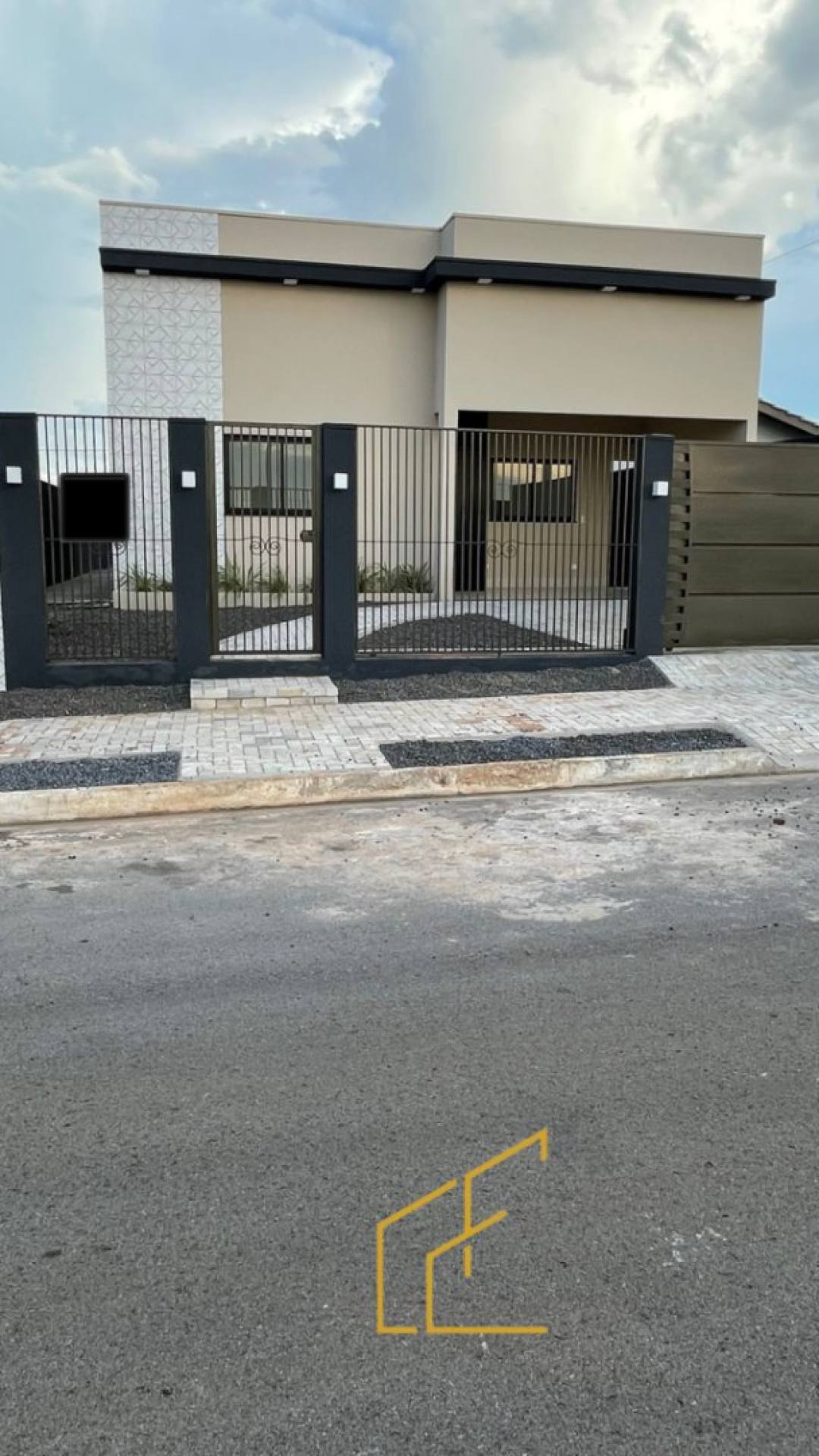 IMÓVEL DISPONÍVEL PARA VENDA NO BAIRRO MONTSERRAT