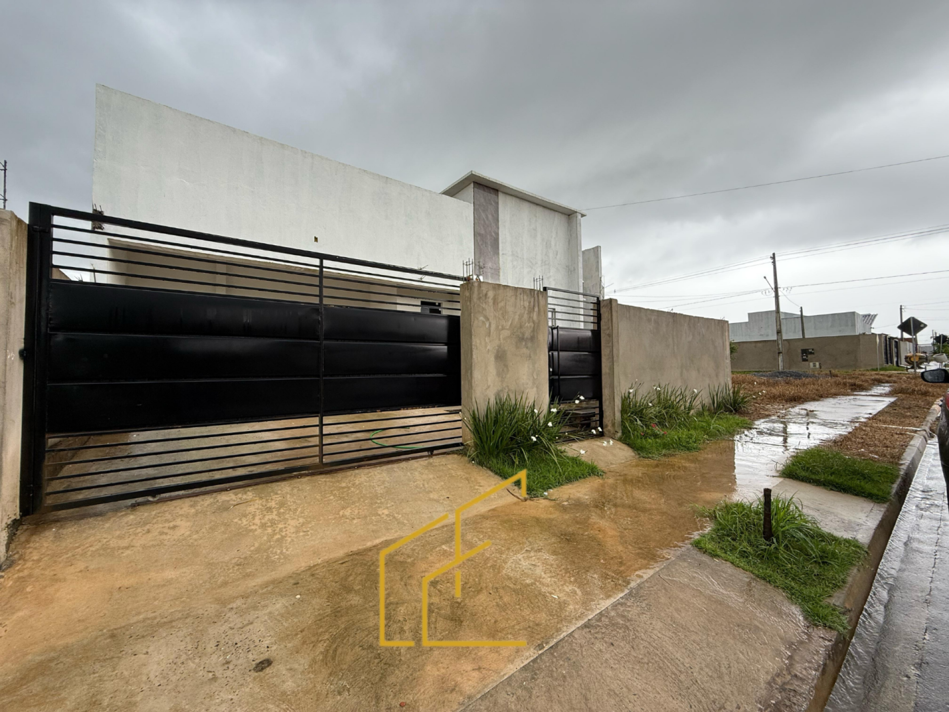 IMÓVEL DISPONÍVEL PARA VENDA NO BAIRRO MONTSERRAT