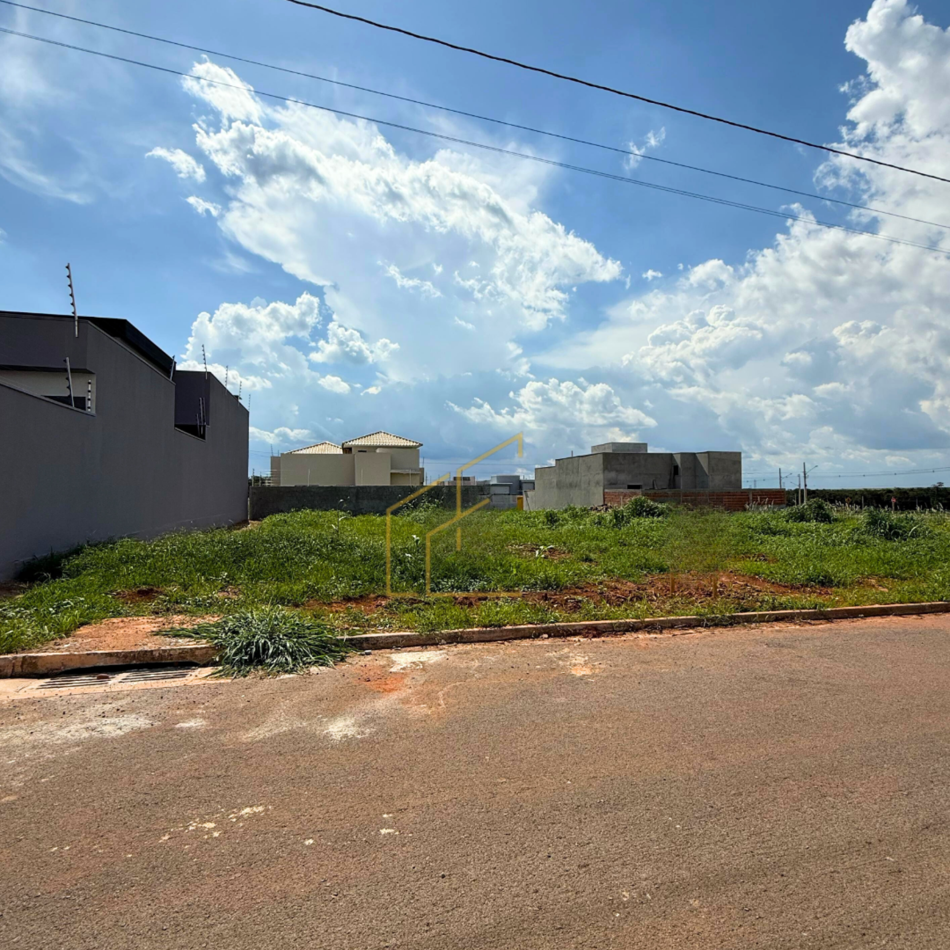 TERRENO QUITADO VENEZA