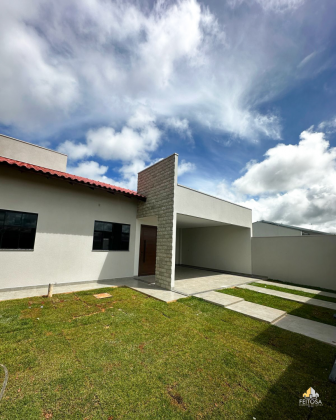CASA À VENDA NO JARDIM MILÃO