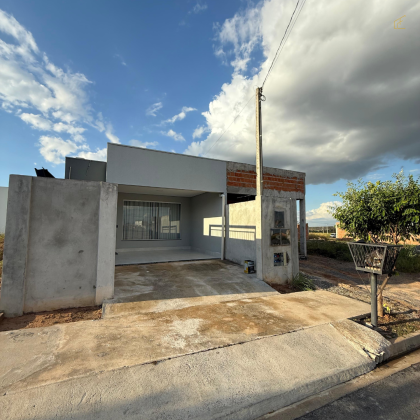? Duas casas no mesmo terreno – Oportunidade imperdível MONTSERRAT