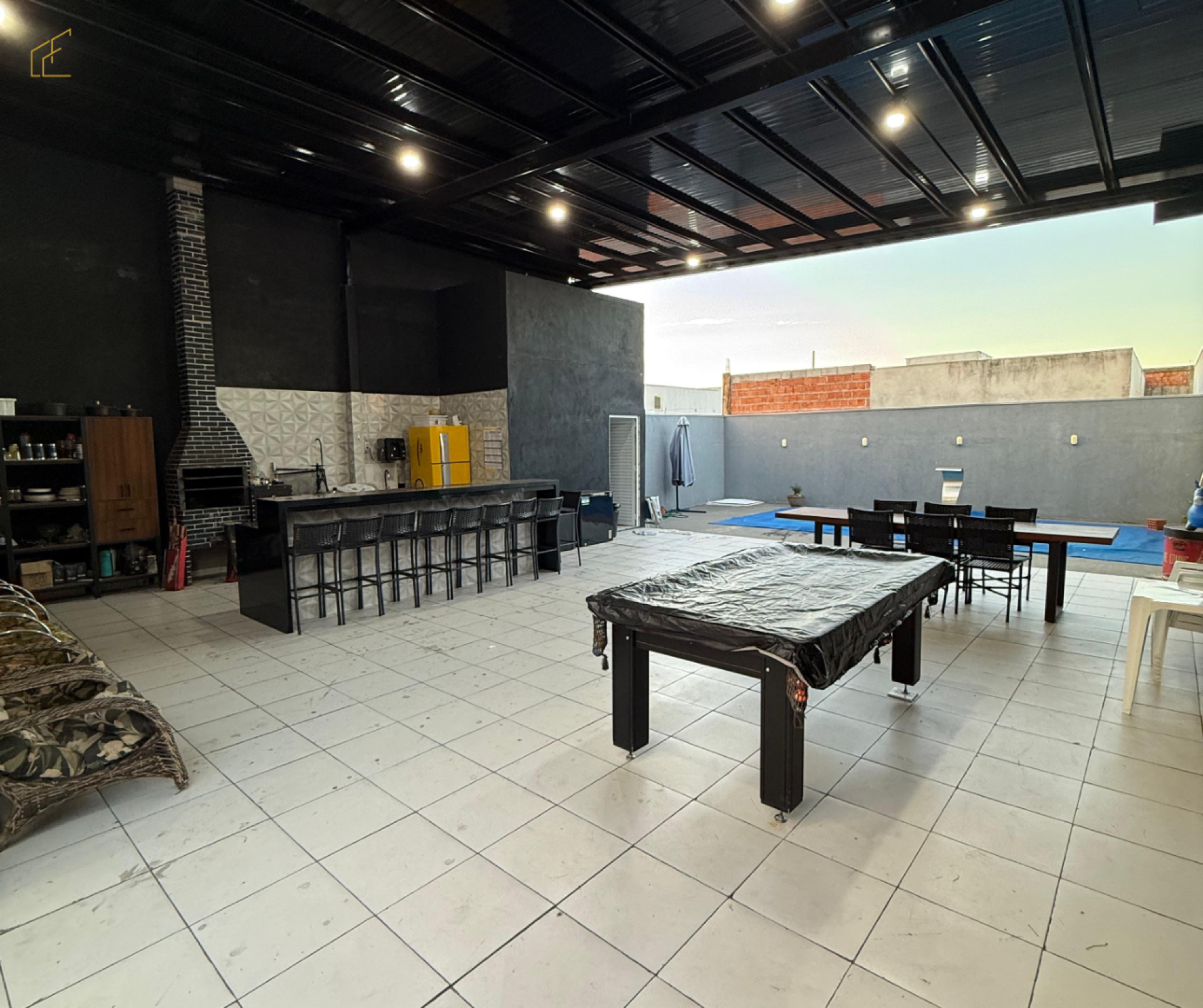 ESPAÇO DE FESTA DISPONÍVEL PARA VENDA NO BAIRRO MONTSERRAT