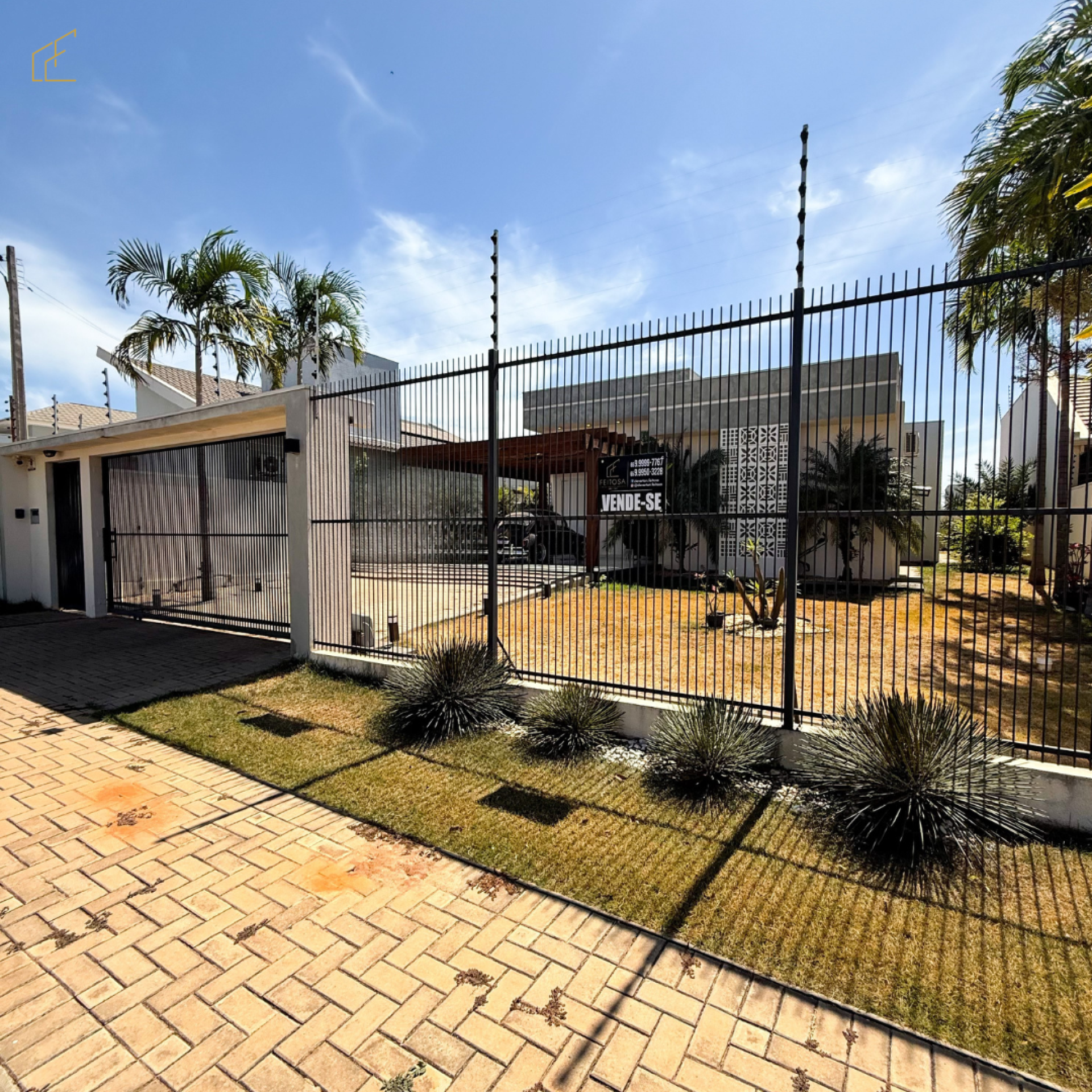 ? Casa moderna e completa – 3 quartos (1 suíte) com área gourmet integrada!