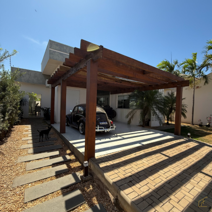 ? Casa moderna e completa – 3 quartos (1 suíte) com área gourmet integrada!