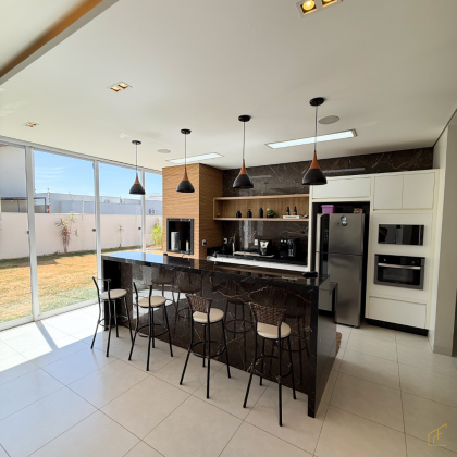 ? Casa moderna e completa – 3 quartos (1 suíte) com área gourmet integrada!