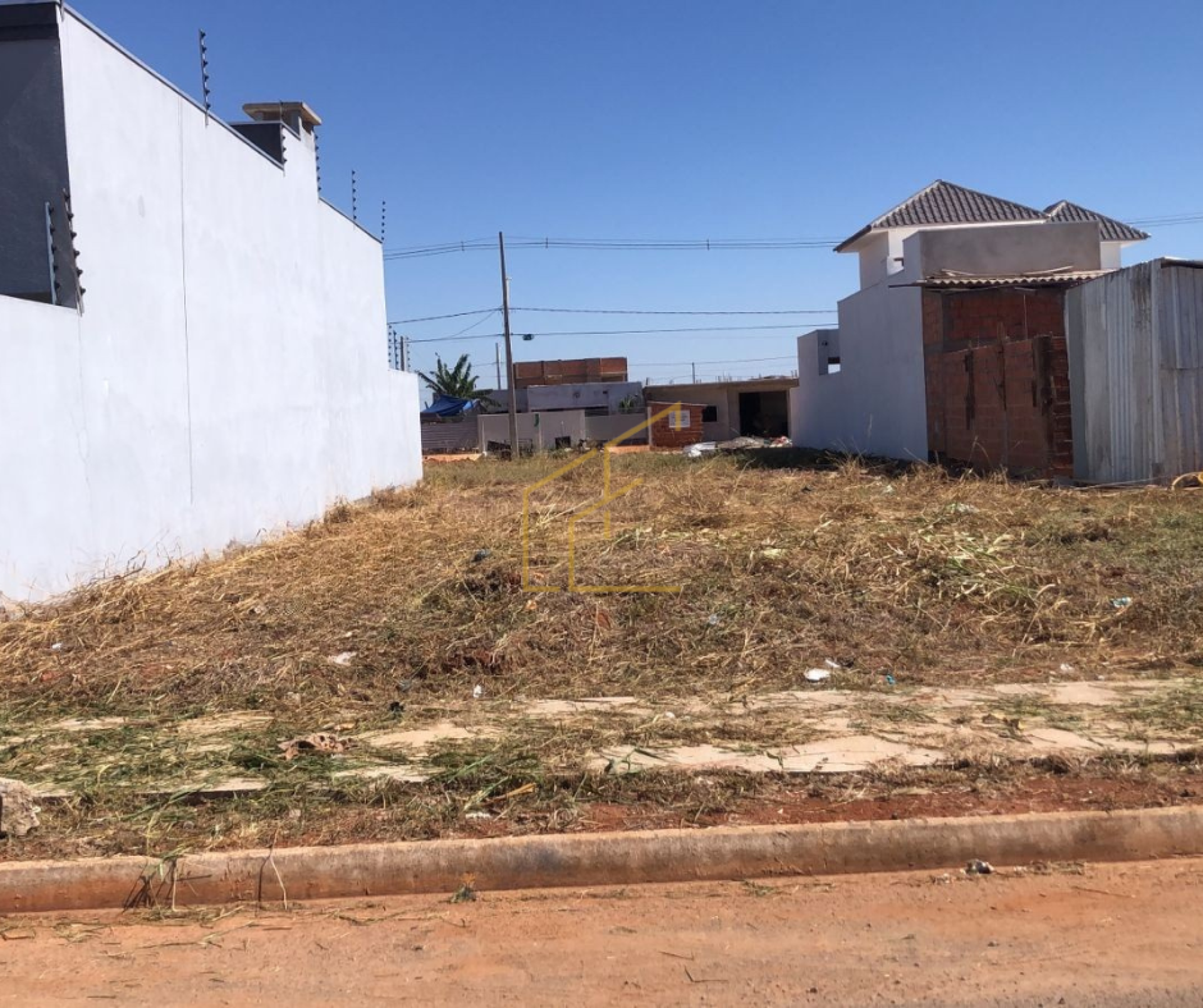 ÁGIO DISPONÍVEL PARA VENDA NO BAIRRO MONTREAL