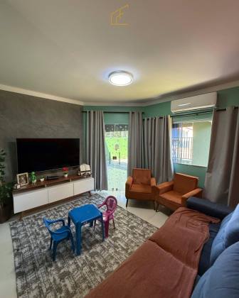 Casa á Venda - Bairro Arara Azul