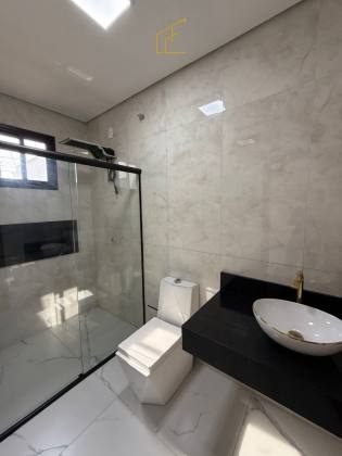 Casa à Venda – Bairro Flamboyants