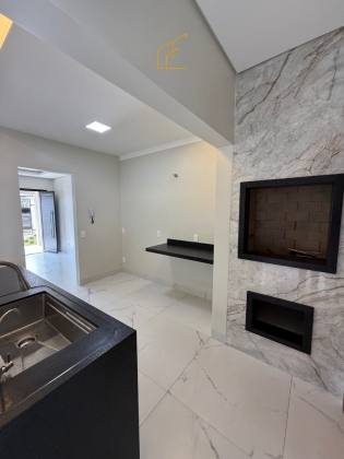 Casa à Venda – Bairro Flamboyants