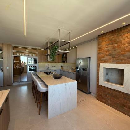 Apartamento Alto Padrão – Porteira Fechada - 186 m² privativos