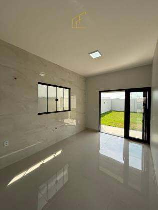 CASA NOVA À VENDA –  Bairro Veneza