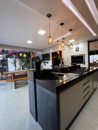 CASA ESPETACULAR PORTEIRA FECHADA NO JARDIM DAS ORQUÍDEAS - NOVA MUTUM!