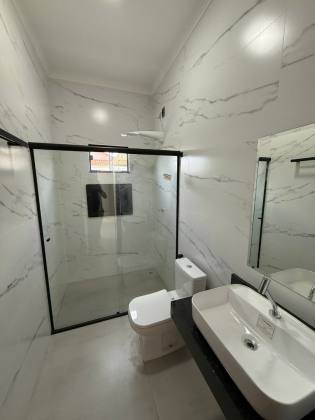 A CASA PERFEITA EXISTE!  2 Suítes, Gourmet e Escritório!