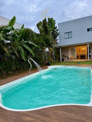 SOBRADO ALTO PADRÃO NO JARDIM DAS ORQUÍDEAS - Onde o conforto e a natureza se encontram!