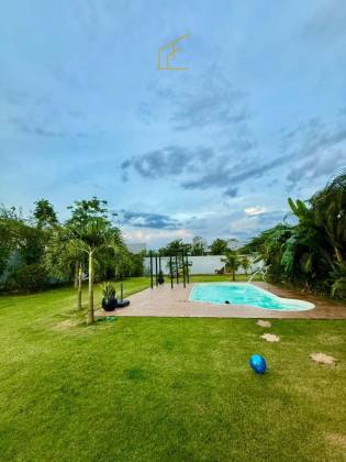 SOBRADO ALTO PADRÃO NO JARDIM DAS ORQUÍDEAS - Onde o conforto e a natureza se encontram!