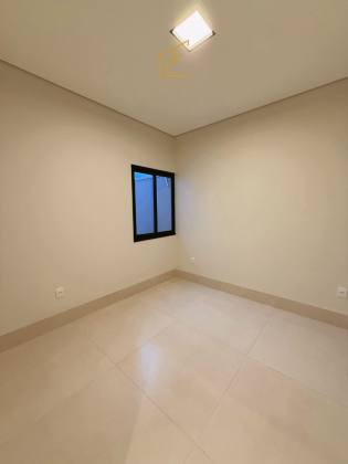 CASA NOVA À VENDA NO RESIDENCIAL VENEZA!