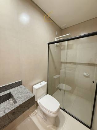 CASA NOVA À VENDA NO RESIDENCIAL VENEZA!