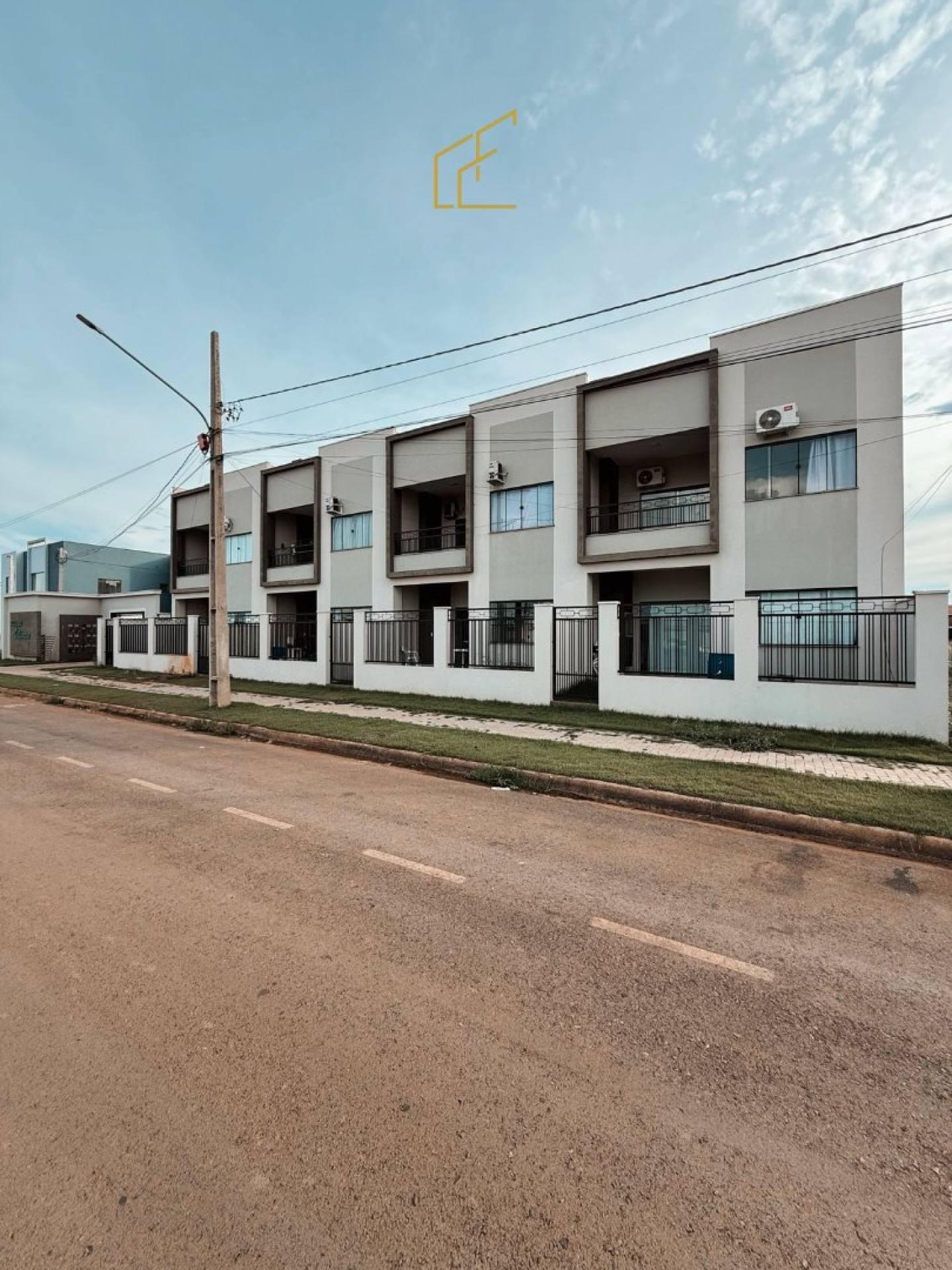 SOBRADOS À VENDA NO JARDIM AMÉRICA II