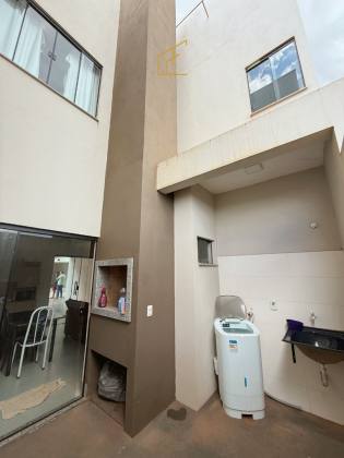 SOBRADOS À VENDA NO JARDIM AMÉRICA II