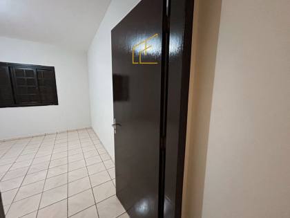 CASA À VENDA – BAIRRO JARDIM II