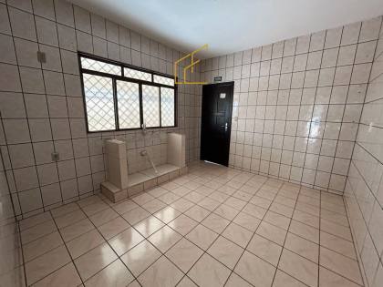 CASA À VENDA – BAIRRO JARDIM II