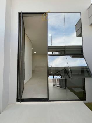 Casa de Esquina à Venda – Conforto, Estilo e Funcionalidade