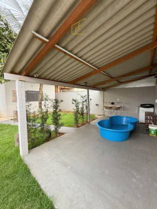 Casa à Venda – Bairro Flamboyant